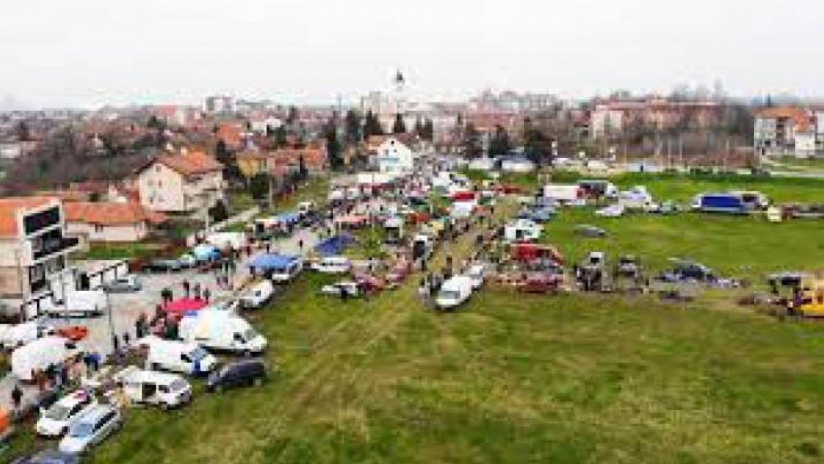 Сваког десетог у месецу у Обреновцу ЈКП “Обреновац” организује Пољопривредни вашар