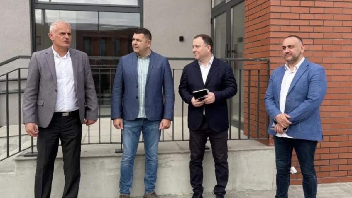 Одржан радни састанак о завршетку радова на пијачној улици